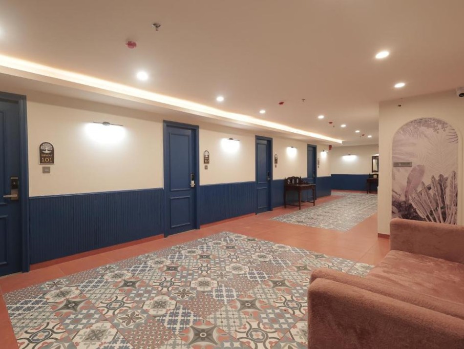 Lobby at Nirvana Boutique Hotel Ujjain - Welcoming reception area with modern design