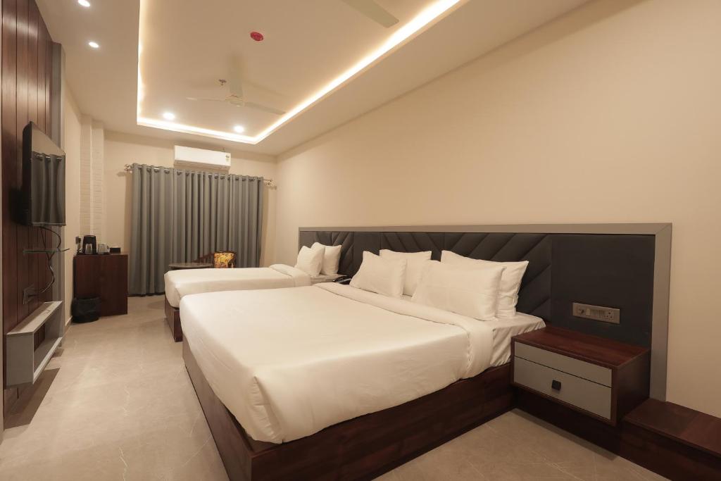 Superior Triple Room three beds at Nirvana Boutique Hotel Ujjain